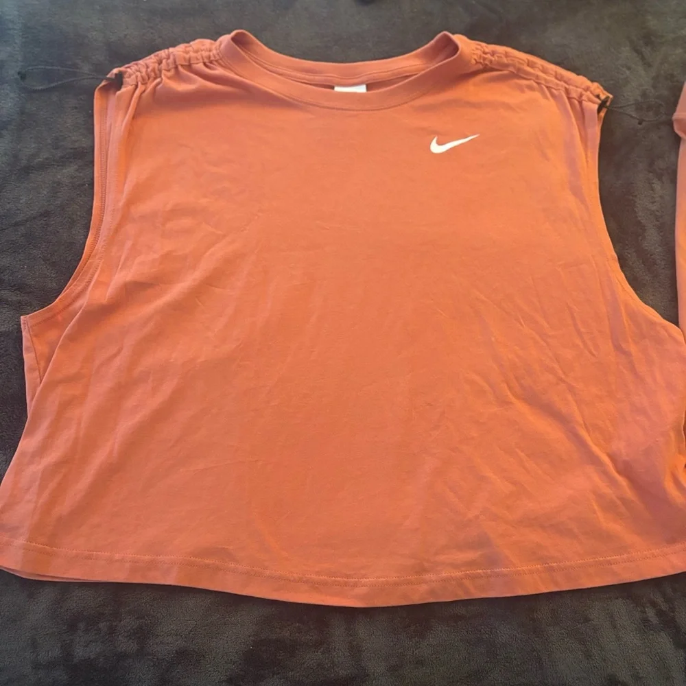 Nike DriFit Athletic Set - Picture 1 of 6